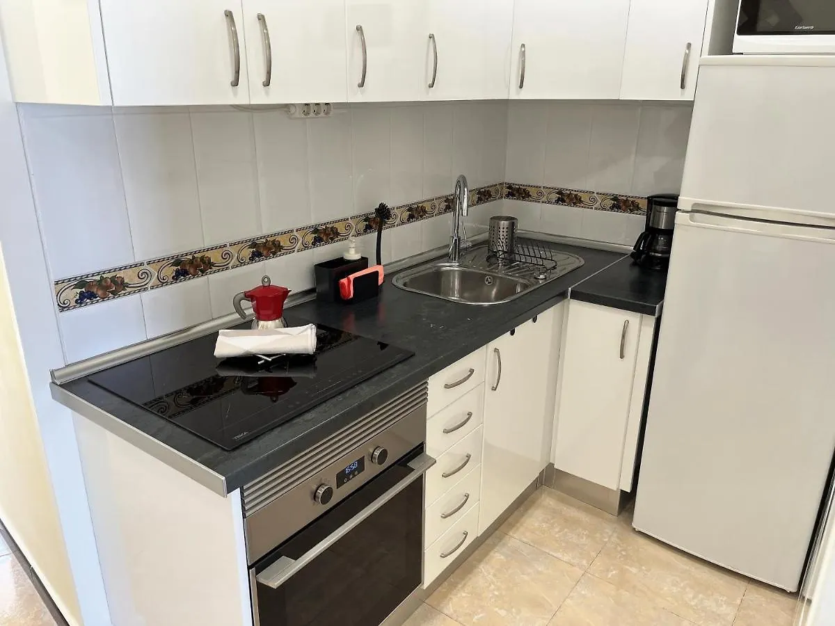 Sunrise Apartment - Playa Del Ingles 0*, Playa del Ingles (Gran Canaria)